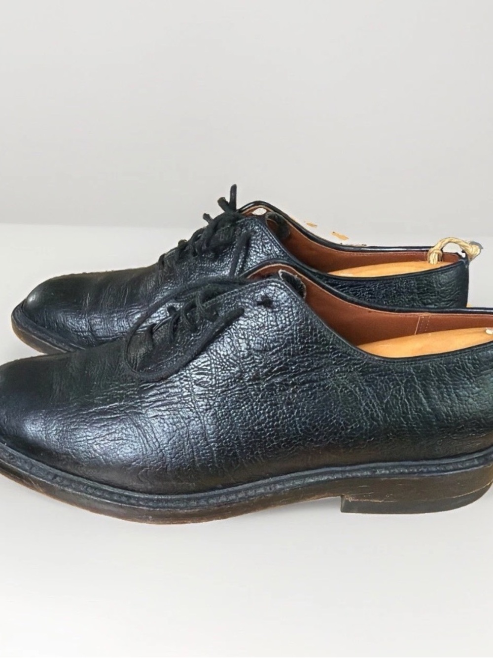 Classic Black Leather Derby Shoes - Timeless Lace-Up - Picture 2 of 6
